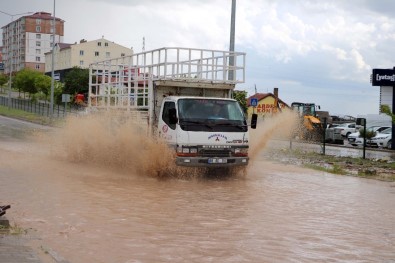 Yozgat'ta Yağmur Ve Dolu Vatandaşlara Zor Anlar Yaşattı