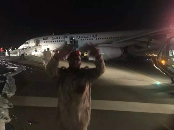 Türk pilot arızalanan yolcu uçağını böyle indirdi