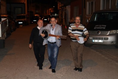 'Dım Dım Yarla' Sahura Uyandılar