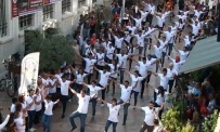 İZMIR MARŞı - Gençlik Haftası'nda Efeler Belediyesi'nden Anlamlı Klip