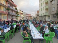 İBRAHIM ÖZEN - Sandıklı'da Mahalle İftarları Yoğun Katılım İle Devam Ediyor