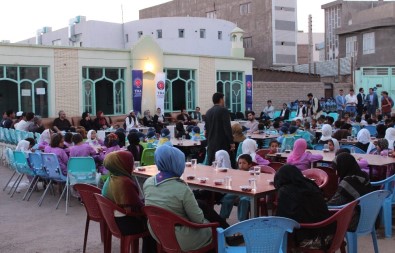 TİKA Herat'ta 250 Yetim İçin İftar Programı Düzenledi