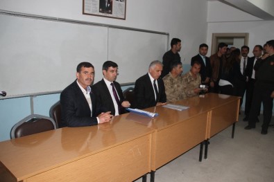 Vali Yıldırım Malazgirt'te