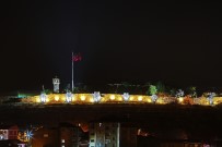 Zile'de 4 Bin Yıllık Kale Ve  Surlar Işıklandırıldı