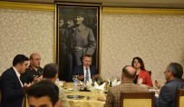 SÜLEYMAN ELBAN - Vali Elban Şehit Aileleri Ve Gazilerle İftar Yaptı