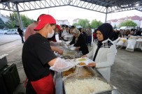 SAĞLIK OCAĞI - Yaşar, Yenimahallelileri İftarlarda Ağırlıyor