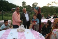 SOKAK İFTARI - Devrek Belediyesi Sokak İftarlarının İlkini Hayata Geçirdi