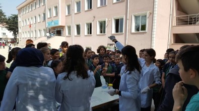 DÜ'den Ortaokul Öğrencilerinin Fen Bilimlerine İlgisini Artıran Proje
