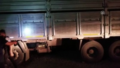 Kaçak Sigara İçin Kamyona 'Özel Düzenek'