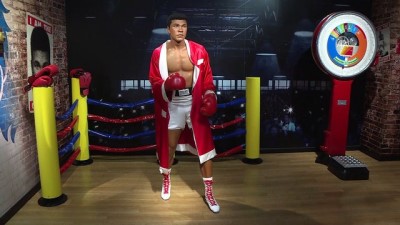 Tarık Akan'ın Bal Mumu Figürü Müzede