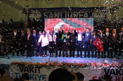 AK Parti Şanlıurfa'da Adaylarını Tanıttı