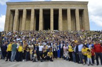 ŞAMPİYONLUK KUPASI - Ankaragücü Kupasını Anıtkabir'e Götürdü