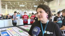 AMBALAJLI ÜRÜN - Gençler Açlık Sorununa Karşı Robot Tasarladı