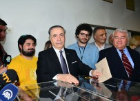 DURSUN ÖZBEK - Mustafa Cengiz, Tebrikleri Kabul Etti