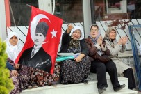 ÇANAKKALE ŞEHITLERI - Yenimahalle Belediyesi Dumlupınar'a Verdiği Sözü Tutuyor