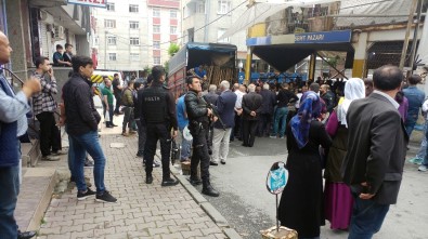 İstanbul'da Pazarcıların Kavgası Kanlı Bitti
