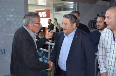 MHP'li Fendoğlu Aday Tanıtım Toplantısından Döndü