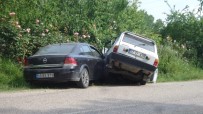 Sinop'ta Trafik Kazası Açıklaması 2 Yaralı Haberi