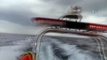 ŞİDDETLİ RÜZGAR - 4 Kayıp Balıkçı İçin Denizden Ve Havadan Arama Çalışmaları Devam Ediyor