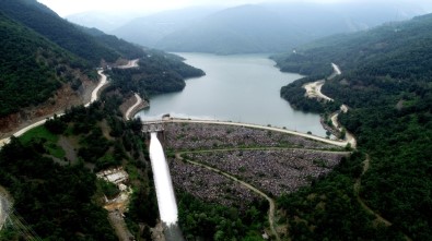 Barajlar Taşma Noktasına Geldi Kapakları Açıldı