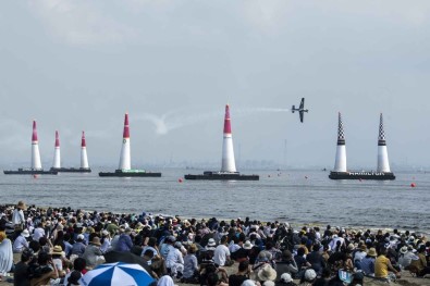 Japonya'da Gelenek Bozuldu, Matt Hall Kazandı