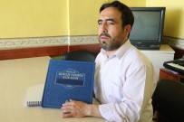 DEVLET MEMURU - Mersin'de 2 Günde Kur'an Öğrenen Görme Engelli, İsteyenlere Kur'an Öğretiyor