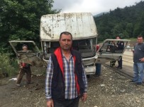 SAĞNAK YAĞMUR - Baba oğul birbirine sarılıp ölümü bekledi!