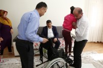 SEREBRAL PALSİ HASTASI - Fadıloğlu'ndan İki Engelli Hastaya Tekerlekli Sandalye Sürprizi
