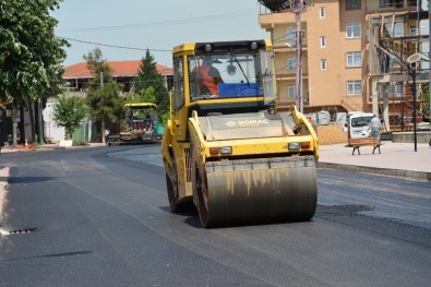 Kartepe'de Asfalt Çalışmaları Devam Ediyor