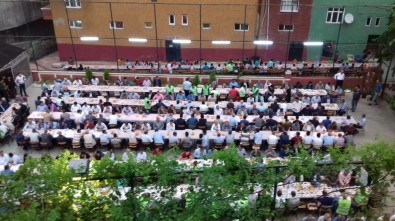 Sason Belediyesi 500 Kişiye İftar Yemeği Verdi