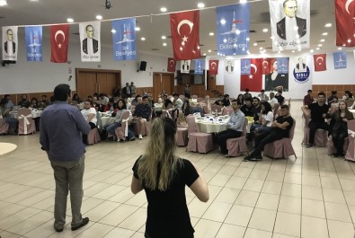 Tepebaşı Gençlik Merkezleri İyi Örnek Seçildi