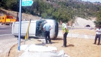 TEKIROVA - Antalya'da Güney Koreli Turistleri Taşıyan Minibüs Kaza Yaptı Açıklaması 4 Ölü