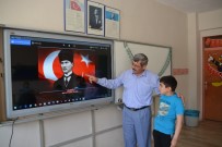 RÜŞTÜ KAZıM YÜCELEN - İlkokulu Okuduğu Okuldan Emekli Oldu