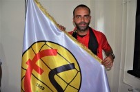 SEMIH ŞENTÜRK - Semih Şentürk Futbolu Bıraktığı İddialarını Yalanladı