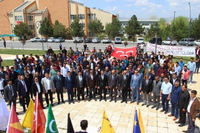 Sivas'ta Türkçülük Günü Yürüyüşü