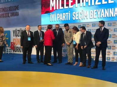 Akşener'den Karaçoban'a Özel İlgi