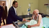 GAZİLER DERNEĞİ - Başkan Şahin'den Kıbrıs Gazisine Hastanede Sürpriz Ziyaret