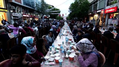 Bingöl'de 6 Bin Kişi İftar Açtı