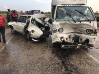 Kadirli'de Trafik Kazası Açıklaması 3 Yaralı