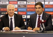 ÜNAL KARAMAN - Trabzonspor, Ünal Karaman İle 1 Yıllık Sözleşme İmzaladı