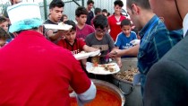 MURAT GÜVEN - Türk Kızılayı'ndan Erbil'deki İç Göçmenlere İftar