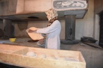Karı-Koca Sırt Sırta Verdi, Ekmeklerini Ekmekten Çıkarttı