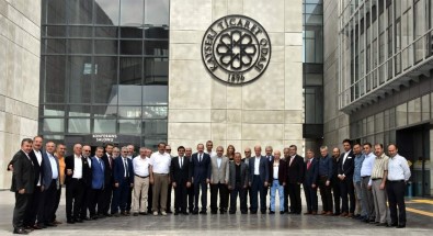 Kayseri Sarraflar Ve Kuyumcular Derneği Yönetim Kurulu'ndan Başkanlarına Ziyaret