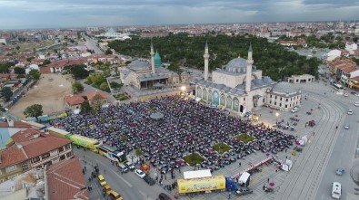 Konya Büyükşehir'den Kardeşlik İftarı