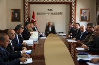 BAYBURT ÜNİVERSİTESİ REKTÖRÜ - Maliye Bakanı Naci Ağbal, Bayburt'ta Kamu Hizmetleri Ve Yatırımları Değerlendirme Toplantısına Katıldı
