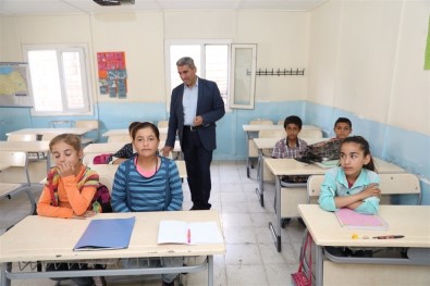 Mardin Milli Eğitim Müdürü Sarı Kırsaldaki Öğrencilerle Bir Araya Geldi
