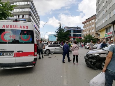 MHP Kocaeli Milletvekili Adayı Kaza Yaptı Açıklaması 2 Yaralı