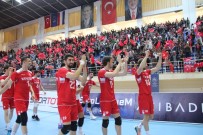 VOLEYBOL MAÇI - Müdür İnanç'tan Teşekkür Mesajı