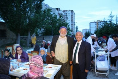 Niğde Belediyesi'yle 7'Den 70' İftar Coşkusu