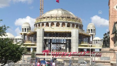 Taksim Camisi'nin Kubbesi Tamamlandı